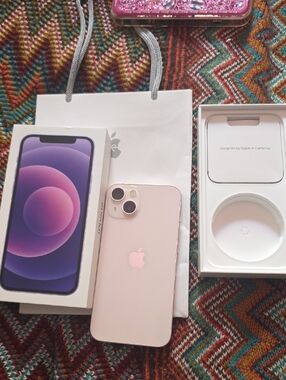 Apple iPhone 13 Pink with Box